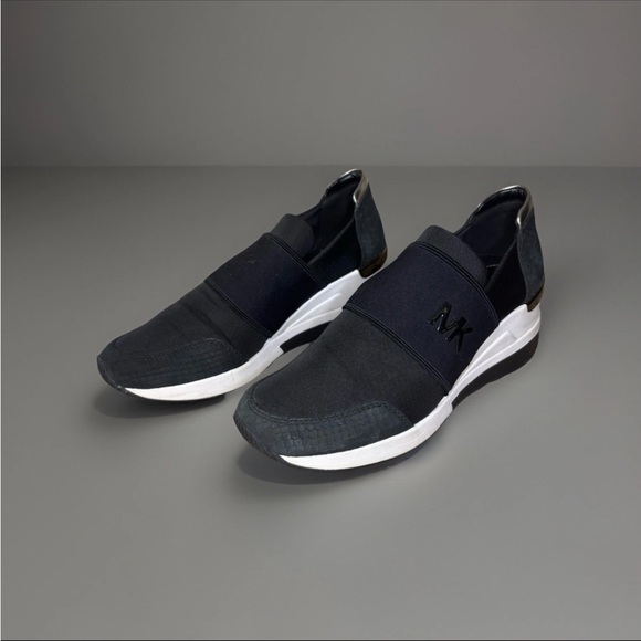 MICHAEL Michael Kors Black and White Elastic Sneakers - Picture 4 of 6